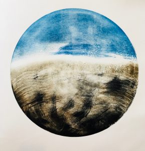 Au-delà de l’horizon ~3 Terre automnale – 60×80 2020 – 圓形系列 – 單版版畫